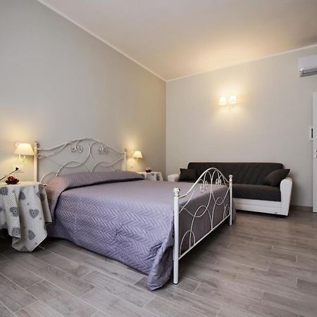 La Petite Maison Галиполи Екстериор снимка
