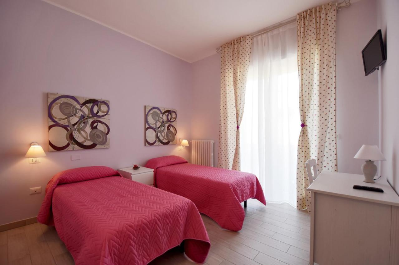 La Petite Maison Галиполи Екстериор снимка